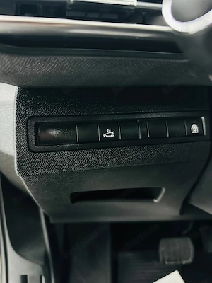 Peugeot 5008 - imagine 14