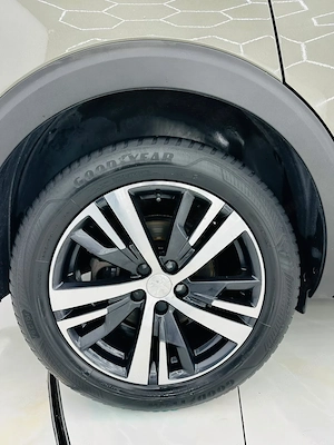 Peugeot 5008 - imagine 9