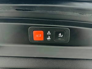 Peugeot 5008 - imagine 17