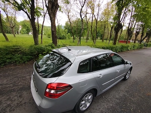 Proprietar - Lichidez garajul de familie: Laguna 3   Megane   Suzuki (Schimburi la zi) - imagine 3