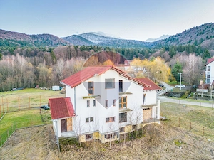 CASA de VACANTA cu Potential de Poveste/ PENSIUNE- Sambata de Sus! - imagine 7