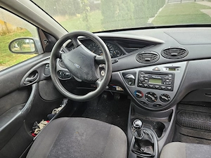 Vând Ford Focus 1 Combi (2001)   1.6 Benzină | Funcțional (Uz personal   Rabla) - imagine 7