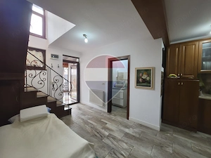 Casă / Vilă cu 3 camere de vânzare în zona Andrei Muresanu - imagine 5