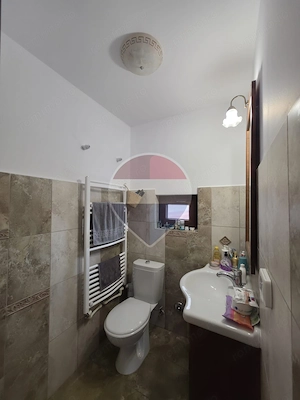 Casă / Vilă cu 3 camere de vânzare în zona Andrei Muresanu - imagine 13