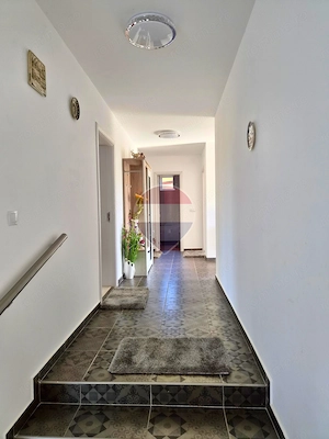 Casă 2018, 4 camere, 150 mp utili, teren 2.680 mp, livadă/solar/pădure - imagine 6