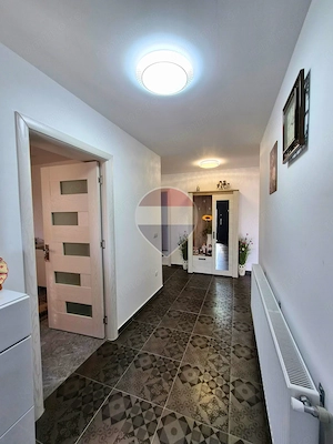 Casă 2018, 4 camere, 150 mp utili, teren 2.680 mp, livadă/solar/pădure - imagine 15