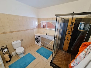 Casă / Vilă cu 5 camere de vânzare în zona Nord - imagine 12