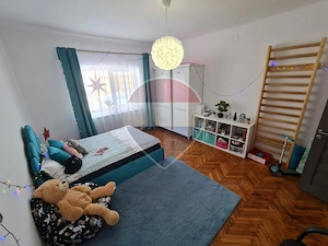 Casă / Vilă cu 5 camere de vânzare în zona Nord - imagine 7