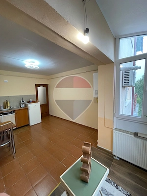 Apartament cu 2 camere în Tătărași, pe strada Grădinari. - imagine 10