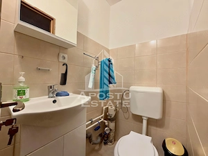 Apartament de vanzare 3 camere,2 bai, decomandat, renovat, Girocului - imagine 6