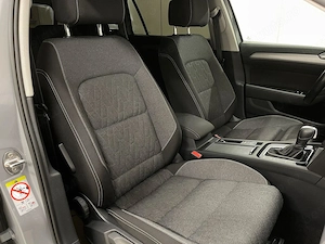 Volkswagen Passat - imagine 9