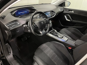 Peugeot 308 - imagine 5