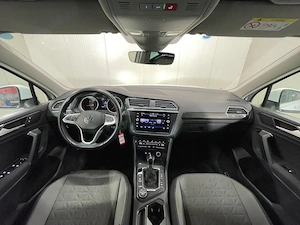 Volkswagen Tiguan - imagine 8