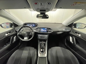 Peugeot 308 - imagine 7