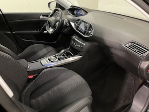 Peugeot 308 - imagine 10
