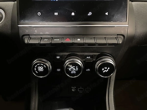 Renault Captur - imagine 18