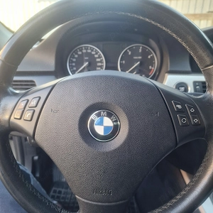 Vând BMW 320d E90 EfficientDynamics, fabricație 2011. - imagine 3