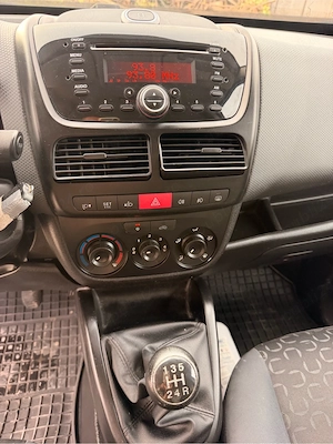 De vânzare Fiat Dobl  1.3 Diesel   2012  Vând Fiat Dobl , motorizare 1.3 Diesel, an fabricație 2012, - imagine 5
