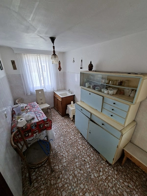 Vand casa în comuna Rogova (25km de Severin) având suprafața de 1140mp - imagine 5