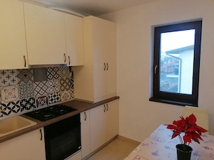 Proprietar inchiriez apartament 2 camere in bloc nou in zona Mehala - imagine 6