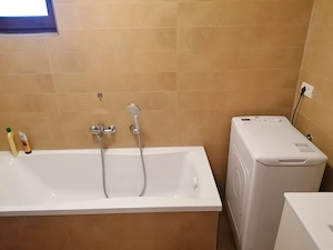 Proprietar inchiriez apartament 2 camere in bloc nou in zona Mehala - imagine 7