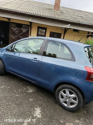 Toyota Yaris 2 km, 2 uși - imagine 6