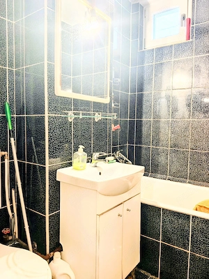 Vand ap 3 camere, Hunedoara, zona Cora, vis a vis de Parcul Tineretului. 69.000 EUR neg - imagine 4