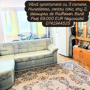 Vand ap 3 camere, Hunedoara, zona Cora, vis a vis de Parcul Tineretului. 69.000 EUR neg