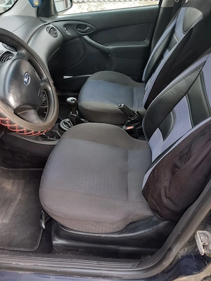 Vînd autoturizm Ford Focus motor 1.6 benzină an fabricație 2004  preț 4000 lei ușor negociabil - imagine 5