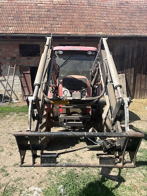 Vând tractor Zetor Proxima 65. Preț: 21.000 de EURO negociabil.