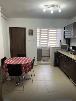 Închiriez apartament 2 camere Fratii Golesti Pitești  - imagine 3