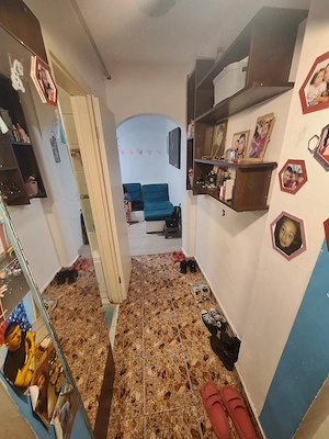 Zona Sagului, 3 camere, Etaj 3, 48 mp, centrala proprie - imagine 5