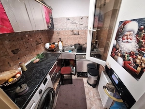 Zona Sagului, 3 camere, Etaj 3, 48 mp, centrala proprie - imagine 7