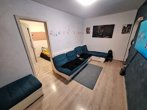Zona Sagului, 3 camere, Etaj 3, 48 mp, centrala proprie - imagine 2