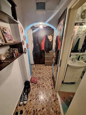 Zona Sagului, 3 camere, Etaj 3, 48 mp, centrala proprie - imagine 6