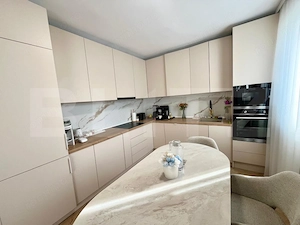 Apartament de vânzare, 52 mp, zona Rogerius - imagine 4