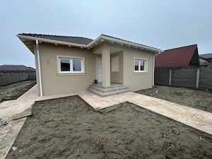 Casa Individuala pe Parter cu 3 dormitoare, 0% Comision prin Poremo Imobiliare