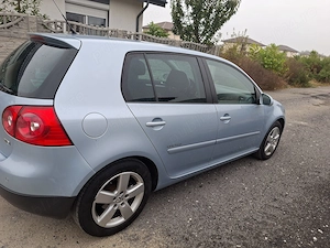 VW Golf 5 UNITED 1.9 Pachet din Fabrica Original 2008 105 Cai   - imagine 4