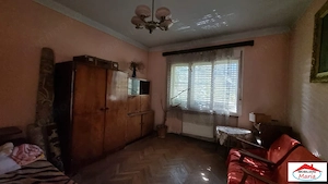 Apartament 3 camere etaj 1 zona centrala - imagine 9