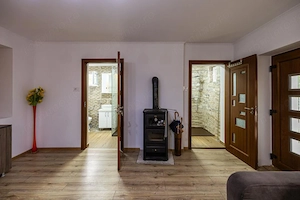 Casa parter, renovata, mobilata, gradina amenajata, str Petofi Sandor-Dumbravita - imagine 20
