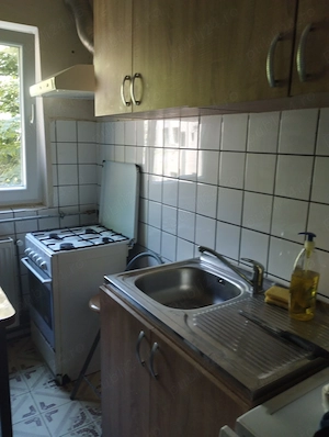 Apartament 3 camere - imagine 8