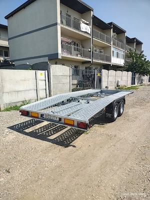 Închiriez remorci platforma 2000 kg și remorci  750 kg. Pot ajuta și cu tractatul pe cine are nevoie