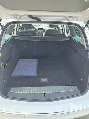 Vând Opel Astra 2015 2.0 CDTI 165cp  - imagine 9