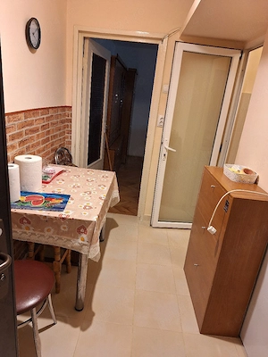 Inchiriez apartament cu 2 camere - imagine 5