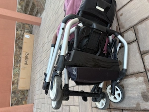    Vând cărucior sport Cybex 