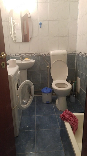 inchiriez apartament cu 3 camere BERCENI - imagine 2