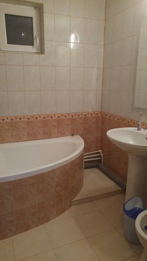 inchiriez apartament cu 3 camere BERCENI - imagine 7