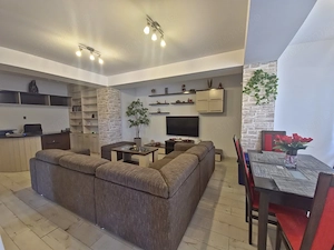 Compozitorilor apartament 3 camere Decomandat suprafata totala de 114 mp - imagine 2