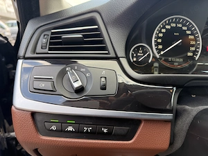 BMW Seria 5 520d xDrive - imagine 6