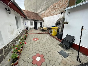 Garsoniera la casa curte comuna in zona ultracentrala Sibiu - imagine 5